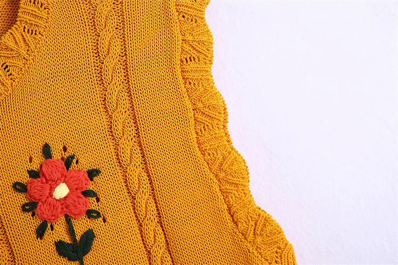 Women's Flower Embroidered Knit Tank Top