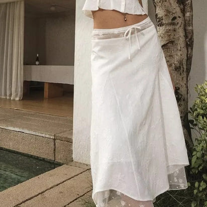 Summer new design sense mesh splicing hollow lace lace holiday style skirt skirt